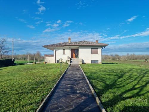 Rivignano Teor House | In campagna vicino al mare