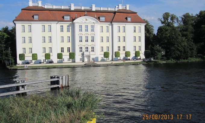 Schmoeckwitz Apartment | in-law flat in single family house, separate entrance, separate terrace