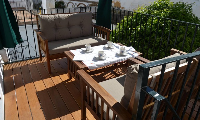 Sanlucar de Barrameda Apartment | In the center, apartment in manor house.