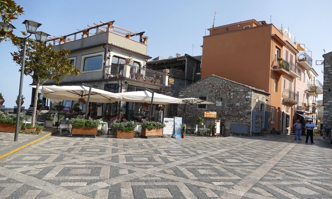 Castelmola Apartment | In the Center of Castelmola one of the most beautiful villages in Italy A Casitta Da Mola