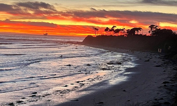 Goleta Condo | Incredible oceanfront 2-bedroom condo in Goleta