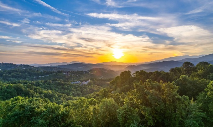 Chalet Village House | Incredible Views! Massage Chairs, Hot-tub, WiFi