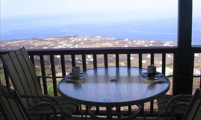 Captain Cook House | Incredible Views!