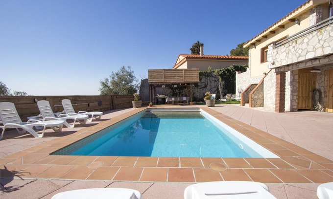 Subirats Villa | Indoor AND outdoor pools, Sauna, Gym, Games Area