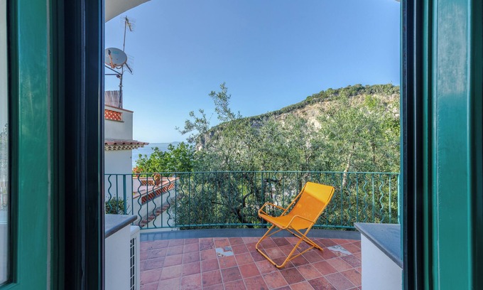 Massa Lubrense House | Indulge in the beauty of nature. Perfect place for you and your furry friends.