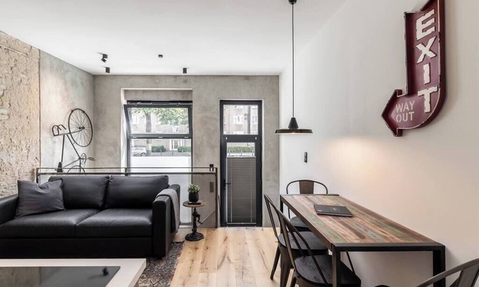 Weissensee Apartment | Industrial 57sqm 3room maisonette apt near center