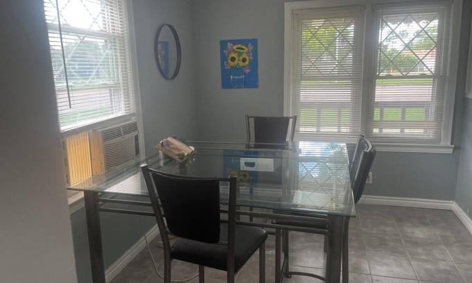 Detroit House | Inkster mi 420 friendly pets ok gathering friendly