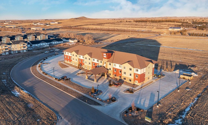 Watford City Hotel | Inn at Hunters Run