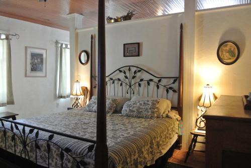 Gila Hotel | Inn at the L C Ranch