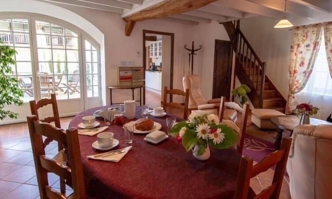 Courcelles House | Inn Courcelles, 4 bedrooms, 8 people