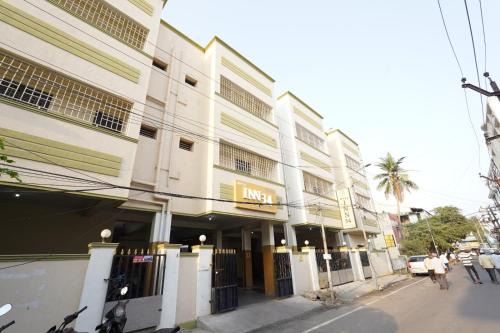 Porur Hotel | Inn34 By Blessings Hospitality