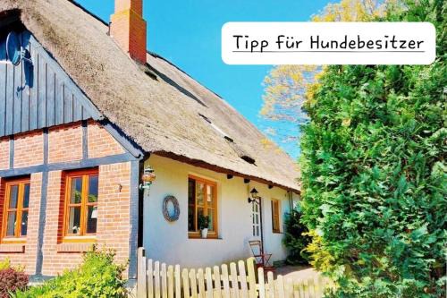 Landkirchen House | Insel-Reetkate auf Fehmarn