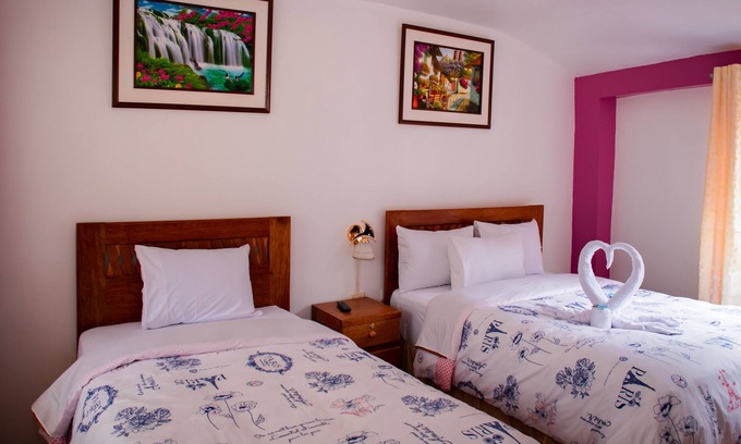 Ollantaytambo House | Intitambo three star hotel with panoramic view of the mountains