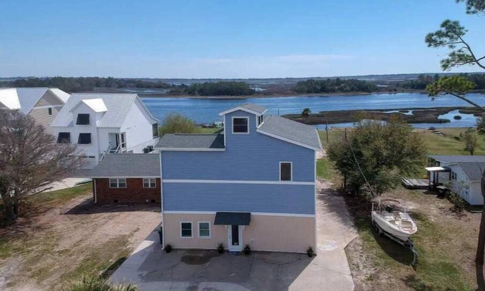 McCutcheon Field House | Intracoastal Retreat