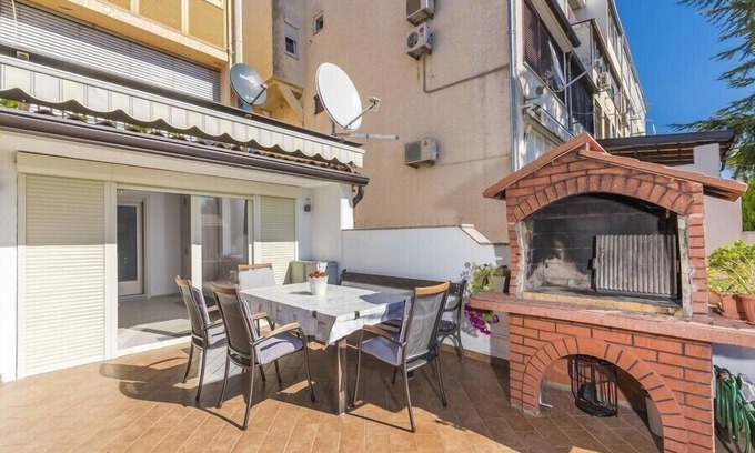 Mareda Apartment | Inviting 3-Bed Apartment in Novigrad
