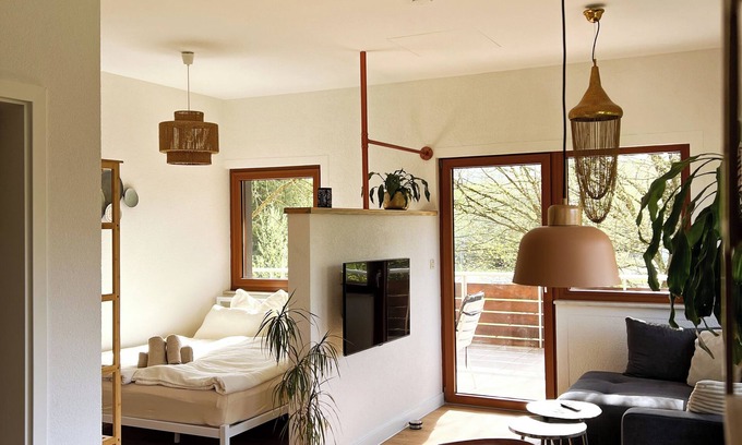 Rauhenbretzingen Apartment | Inviting apartment with balcony in the middle of greenery 8min. from Schwäb.Hall