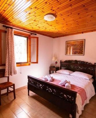 Tripi House | Iria's Cosy Traditional House