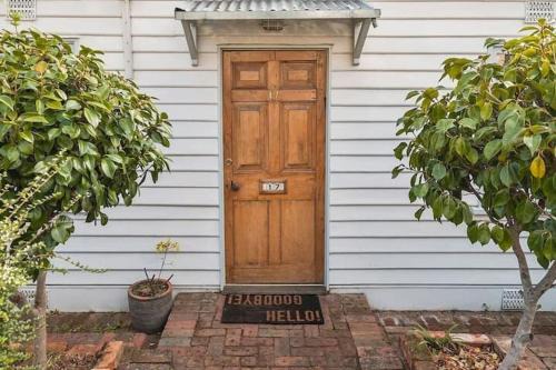 South Hobart House | Irresistible renovated 1840 inner-city cottage