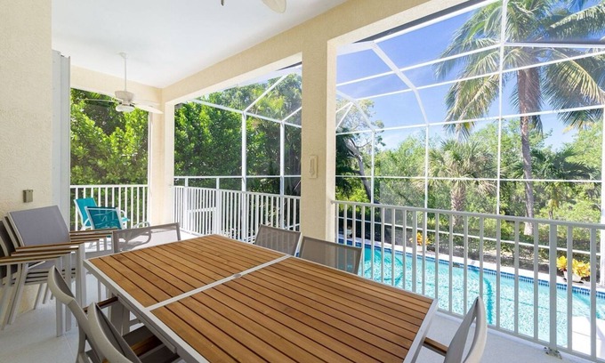 Beachview Country Club Estates House | Island Home w/Pool, covered deck outdoor dining,15min walk to beach, desk