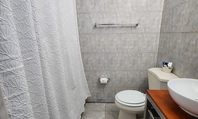 Levittown Apartment | Island Oasis: Close to Vibrant Shops, Eateries & Beach Adventures