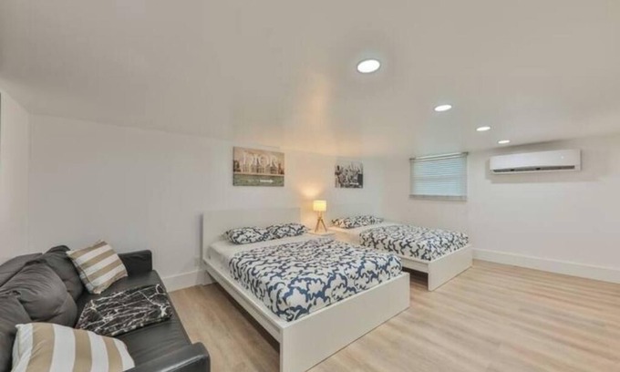Caloosahatchee House | Island Paradise STR 355