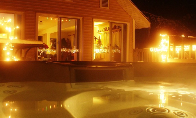 Poynette Cottage | Island View Hideaway-Peaceful, On Water, Canoe, Scenic, Birds, Nature, Sandbars!