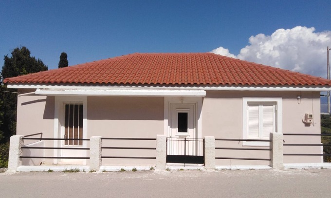 Agia Thekli House | Island Village House