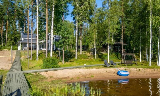 Pertunmaa House | Isokoskelo by Interhome