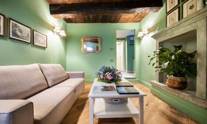 Carciano Apartment | Isola Bella Apartments - Via Villa 9