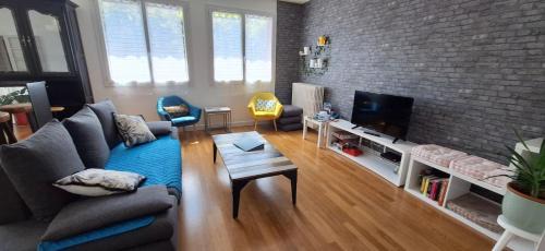 Issoudun Apartment | Issoudun appart élégant 150m²