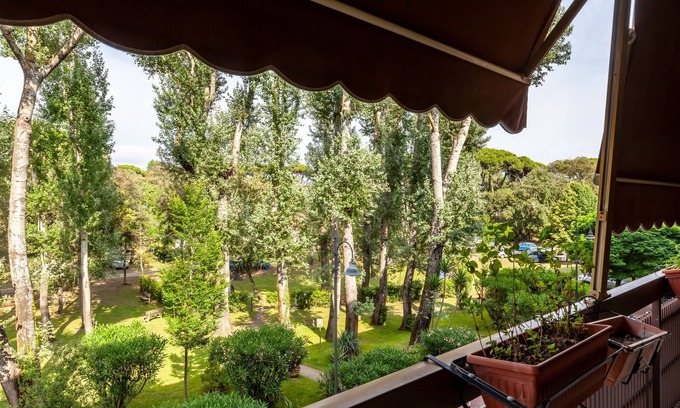 Viareggio Apartment | Holiday Apartment 'La Casa nel parco' close to the Beach with Terrace