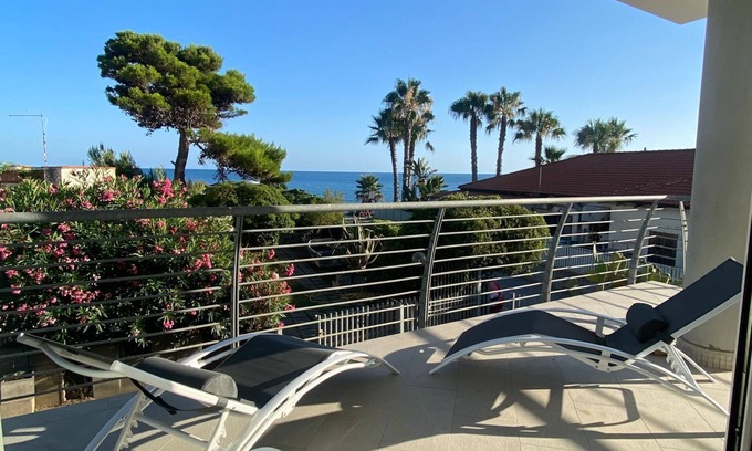 Ogliastro Marina House | Ripe Rosse 1