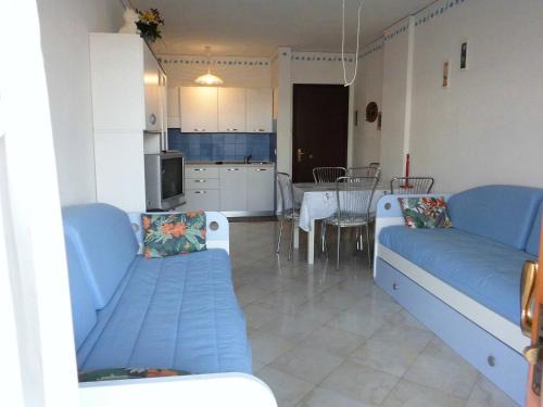 Porto Santa Margherita Apartment | Lovely flat with sunny terrace
