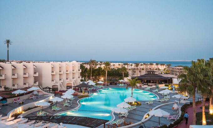 Ras Nasrani Resort | Ivy Cyrene Sharm Resort Adults Friends Plus 13