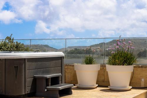 Birbuba Apartment | Jacuzzi Penthouse and Pet-Friendly