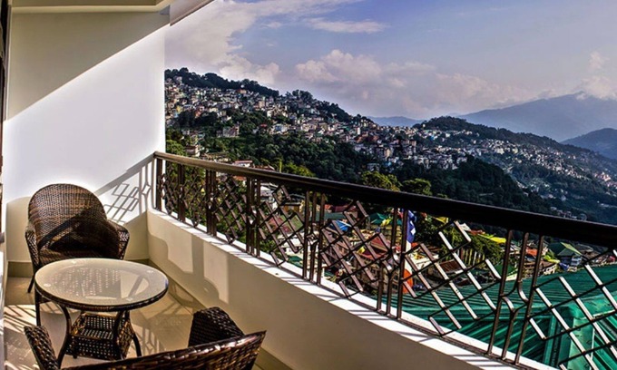 Sungava Hotel | Jain Group Royal Orchid & Spa
