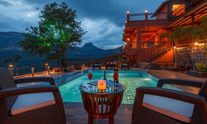 Paud Villa | Jalanta Stays - Jalanta 12BHK Lake view