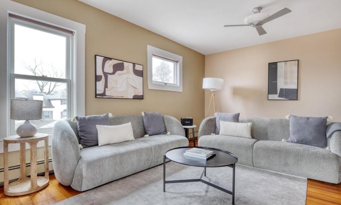 Jamaica Plain Apartment | Jamaica Plain 3br w wd nr Olmstead Park BOS-831