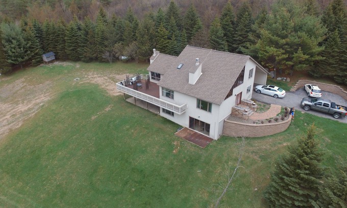 Jamesville House | Jamesville New York - Top Of The World Views