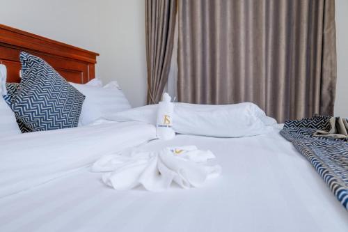 Mukono Hotel | Jannele Suites Hotel