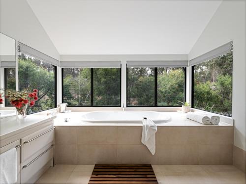 Rosa Glen Ski Chalet | Jarrah Grove Forest Retreat - Adults Only Luxury Chalet