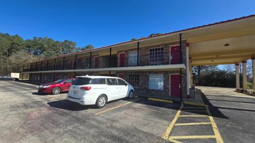 Prentiss Hotel | Jeffersonian Motor Inn by Townhouse, Prentiss MS