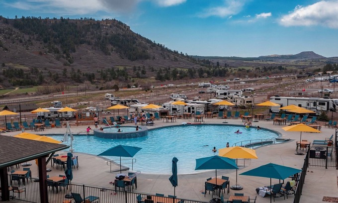 Larkspur Hotel | Jellystone Park at Larkspur