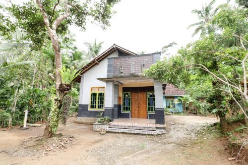 Kokap House | Jemakir Homestay