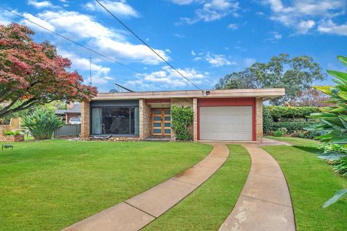 Echuca House | Jensen House - Retro Style with a modern update