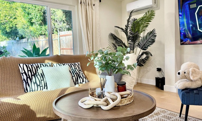 Altadena House | Jie’s choice- Contemporary Elegance in Altadena