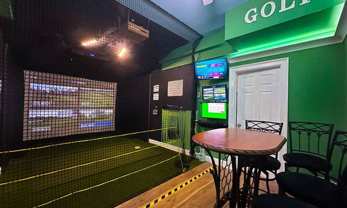 Jim Thorpe House | Jim Thorpe One Stop - GAME ROOM, GOLF SIMULATOR, HOT TUB, BBQ GRILL, EV CHARGER!