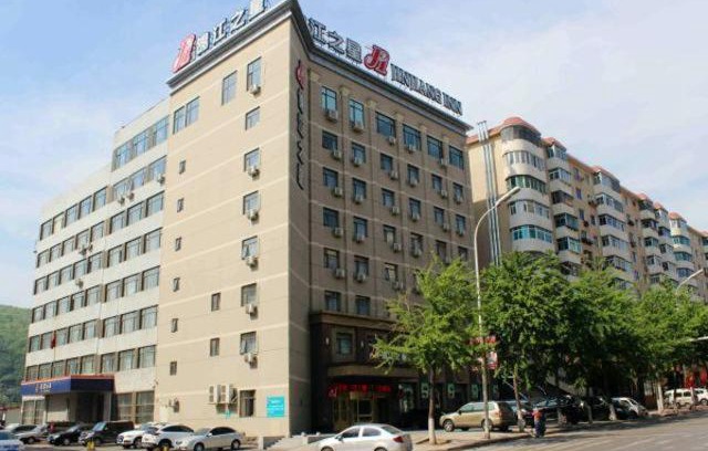 Mingshan District Hotel | Jinjiang Inn Benxi Bus Station