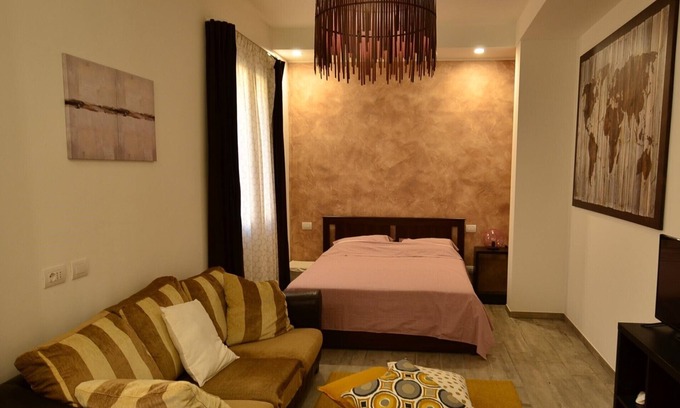 Vignola Bed & Breakfast | Jireh House B&B - Earth