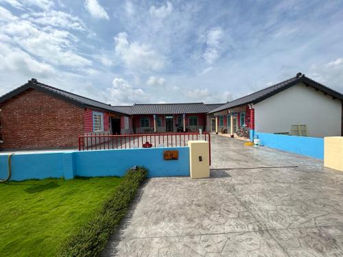 Erlun House | Jiugu Courtyard B&B